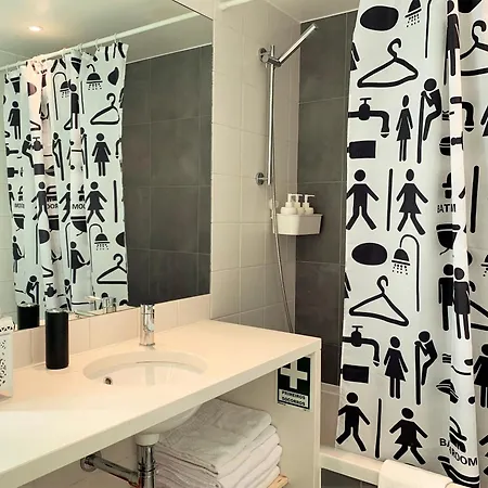 Apartment Mm2 Dowtown Baixa-rossio With Castle View And Free Parking Lisbon